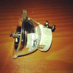 MP511 (Lampu Proyektor Original)