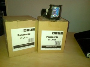 Lampu Projector Panasonic PT L501X/ L511X/ L701/ L711